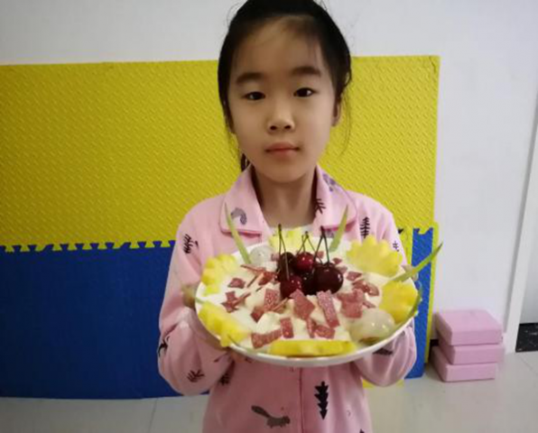 ������ʾ�����ͷ�Сѧ��չ�ж�ĸ�׽�����