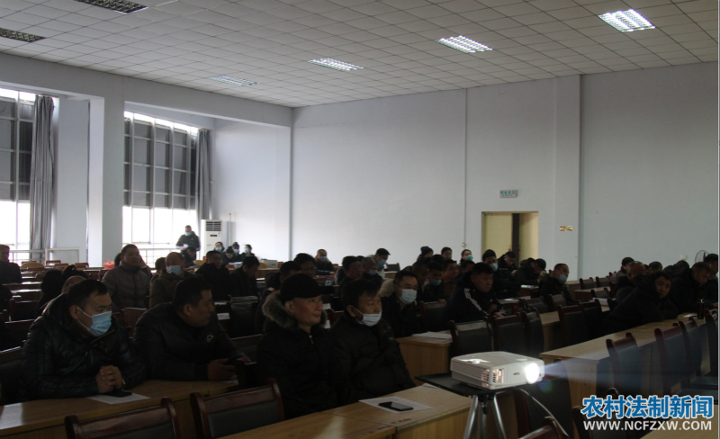 ���������н���֧������������ҵ��չ���������ջ�ս����ͨ��ȫ����������ѵ�